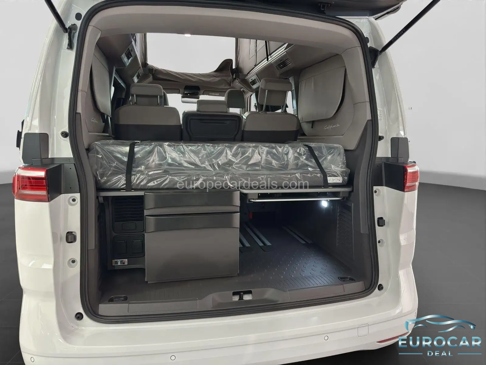 Volkswagen T7 California