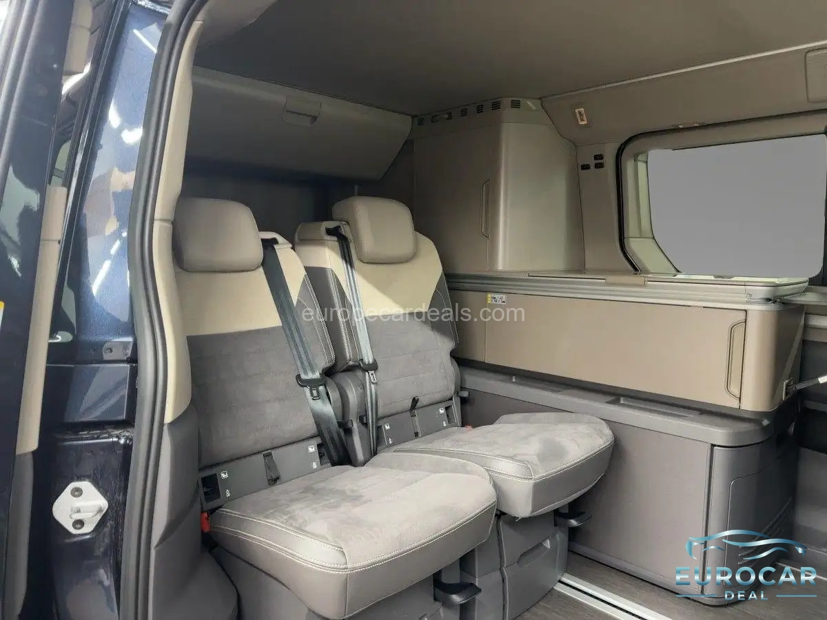 Volkswagen T7 Kombi