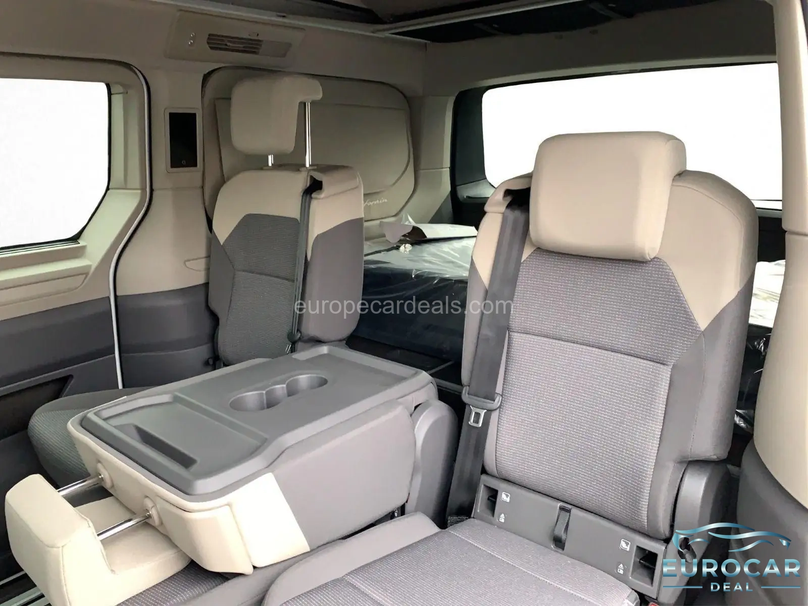Volkswagen T7 California