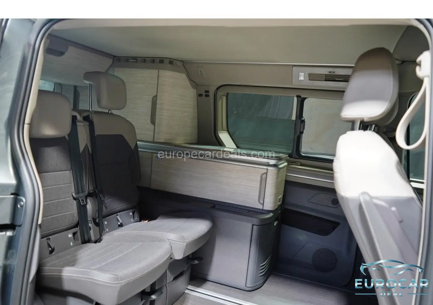 Volkswagen T7 California