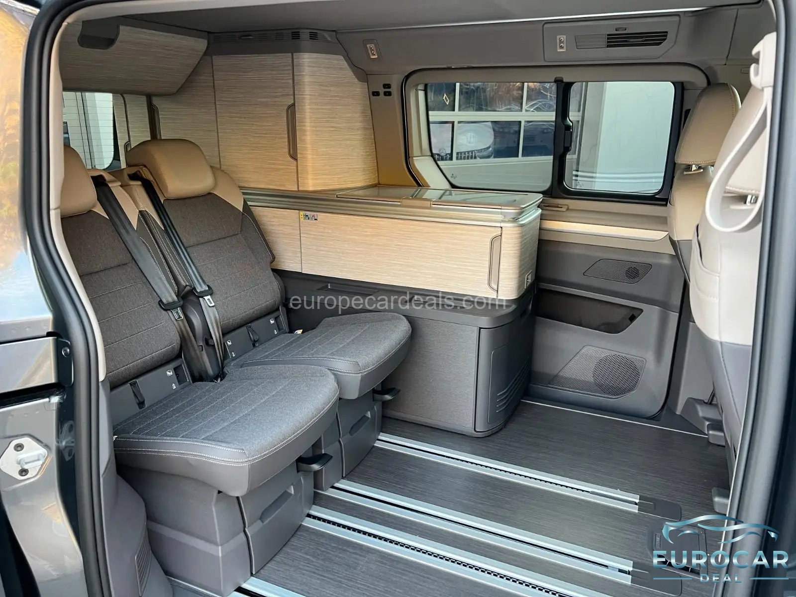 Volkswagen T7 California
