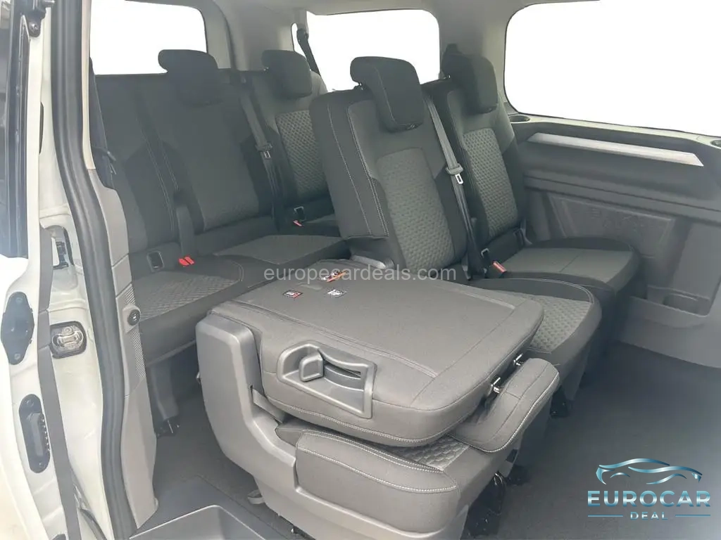 Volkswagen T7 Caravelle