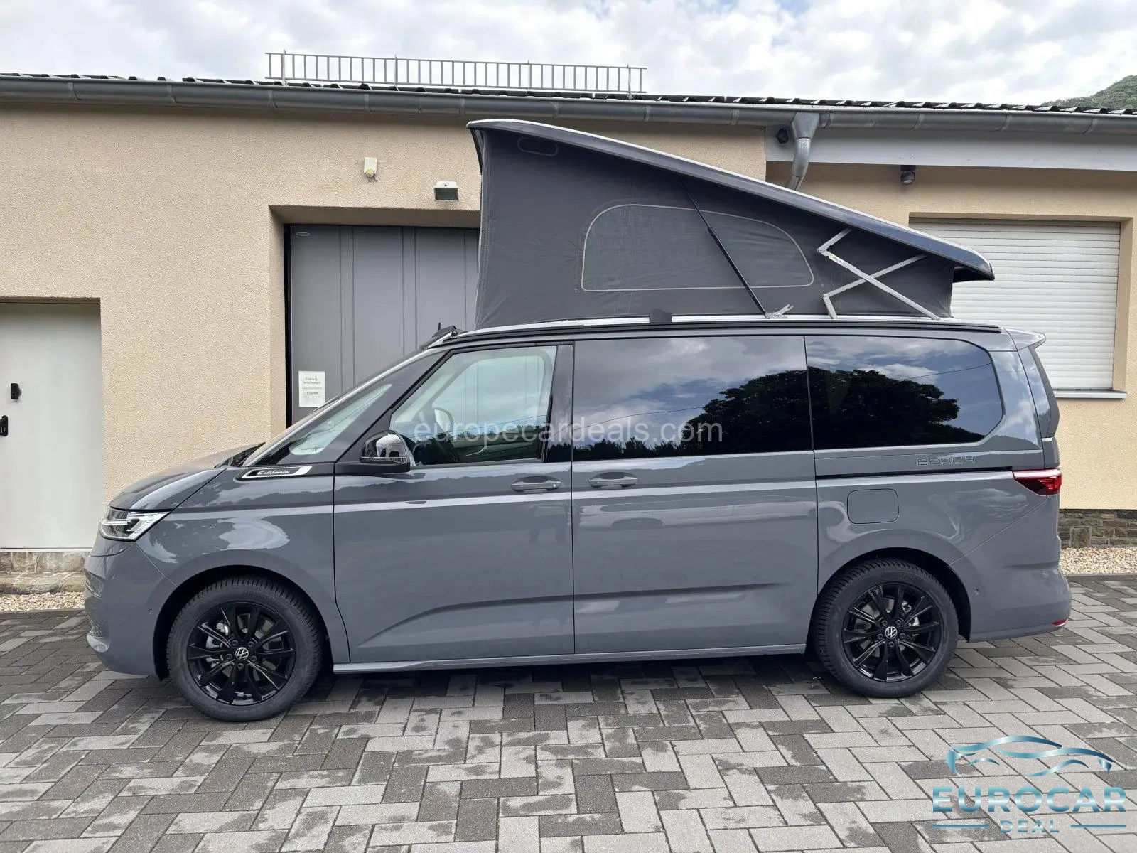 Volkswagen T7 California