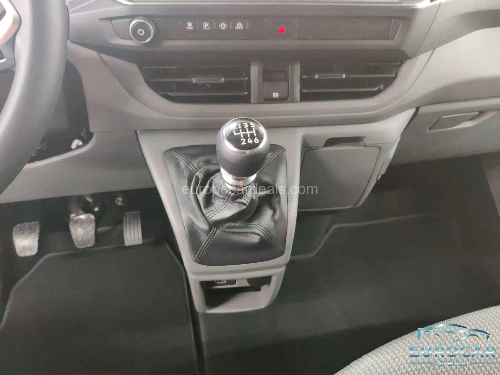 Volkswagen T7 Transporter