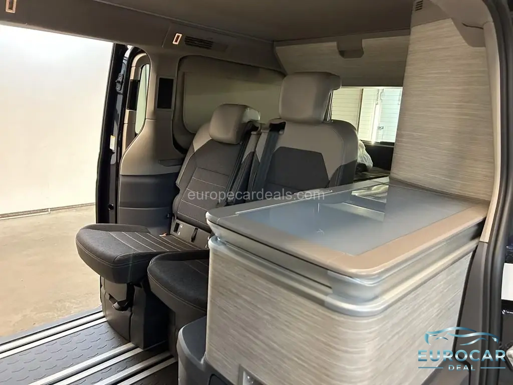 Volkswagen T7 California