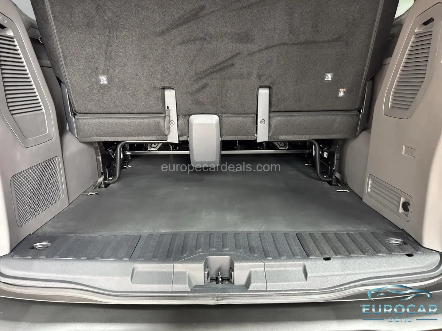 Volkswagen T7 Caravelle