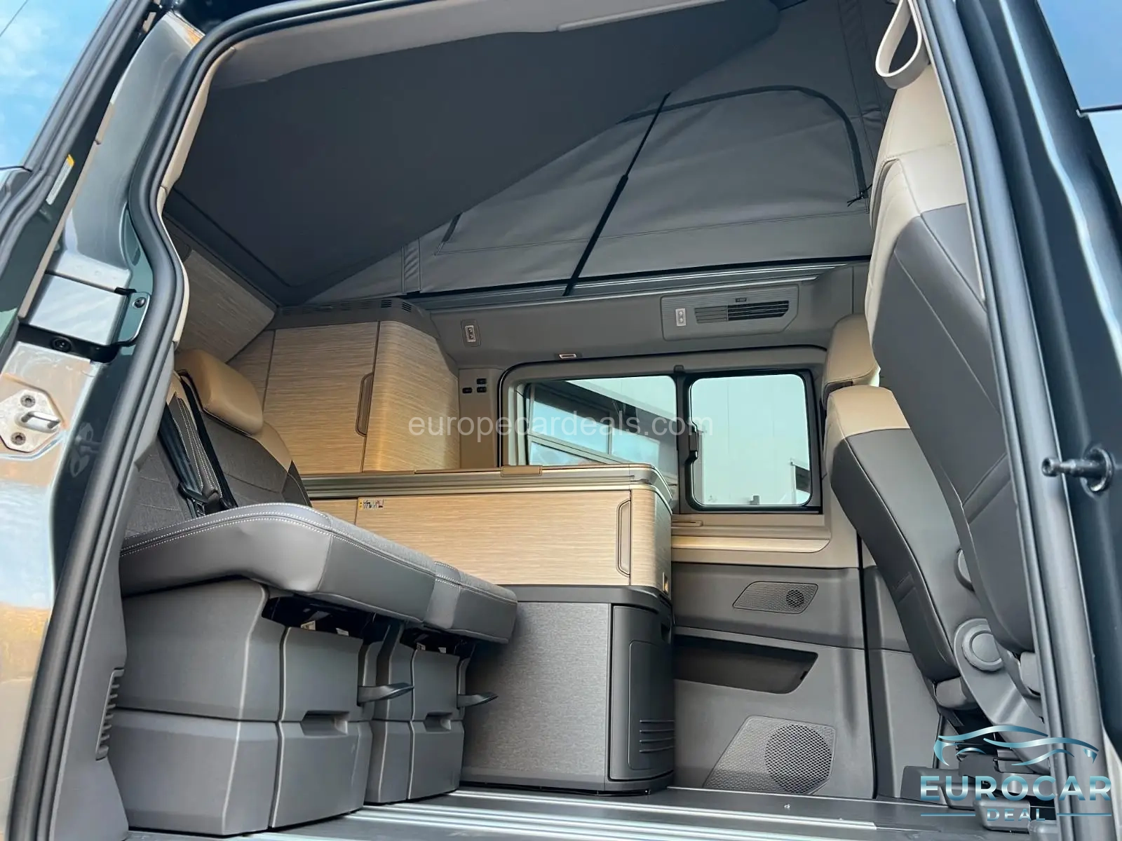 Volkswagen T7 California