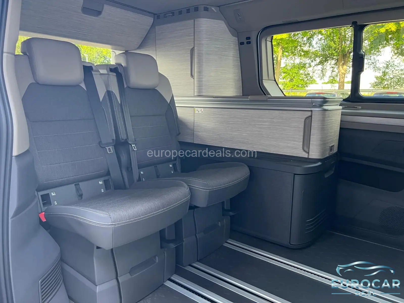 Volkswagen T7 California