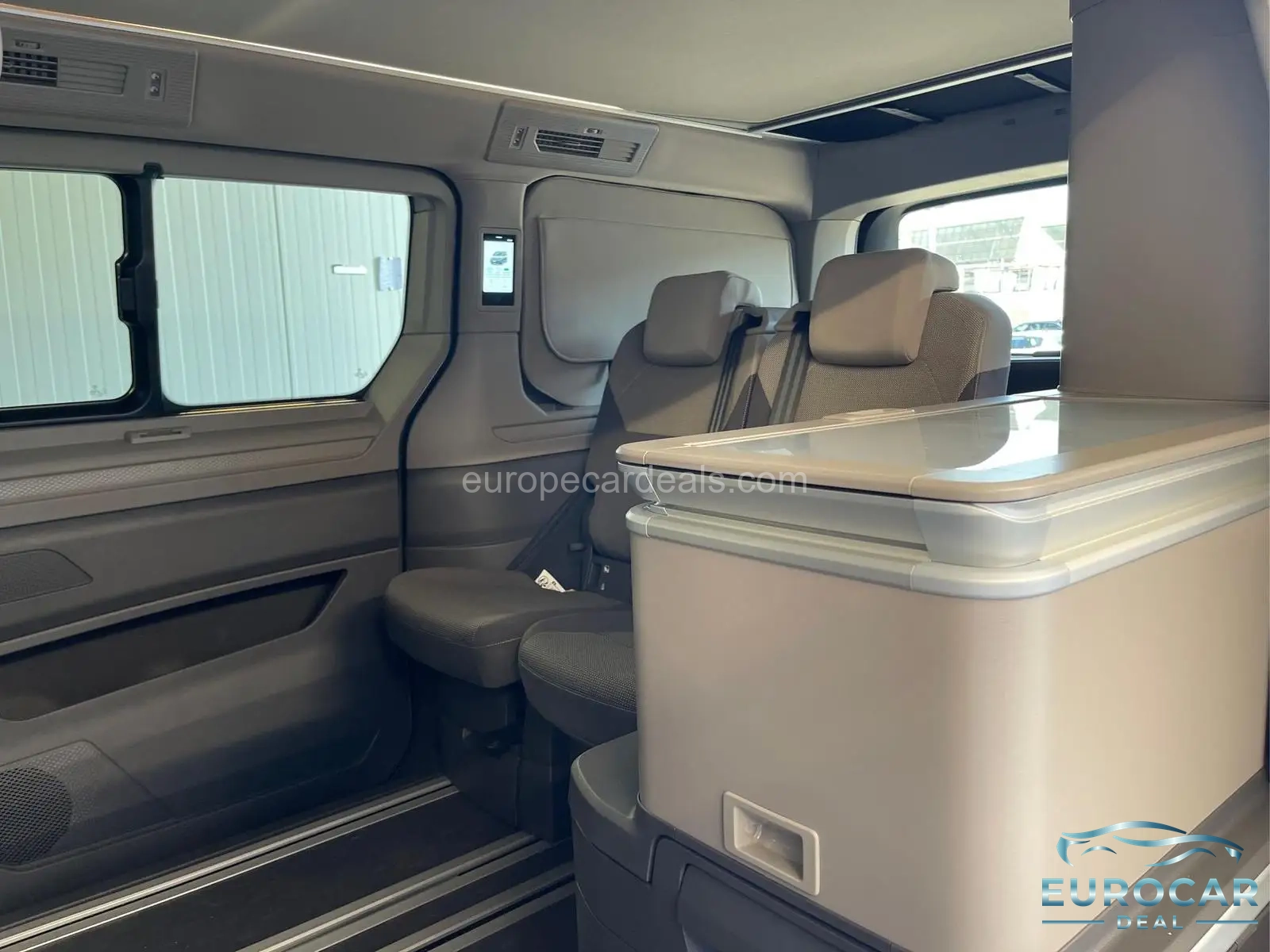 Volkswagen T7 California