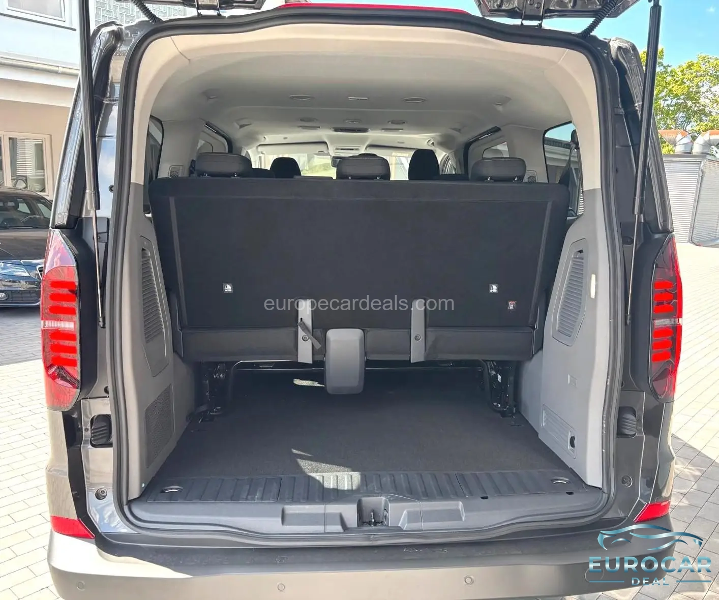 Volkswagen T7 Caravelle