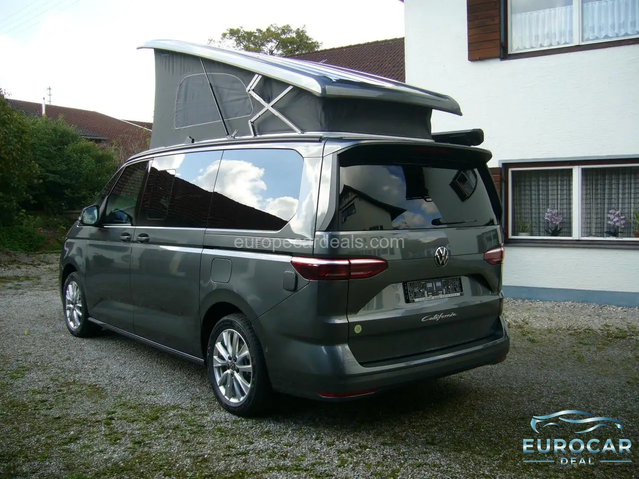 Volkswagen T7 California