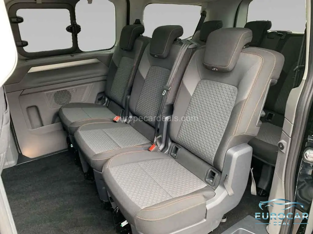 Volkswagen T7 Caravelle