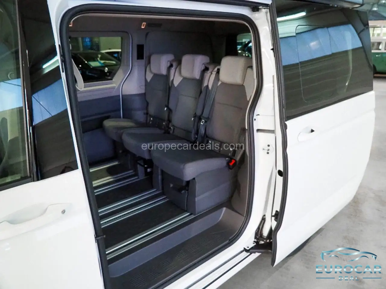 Volkswagen T7 California