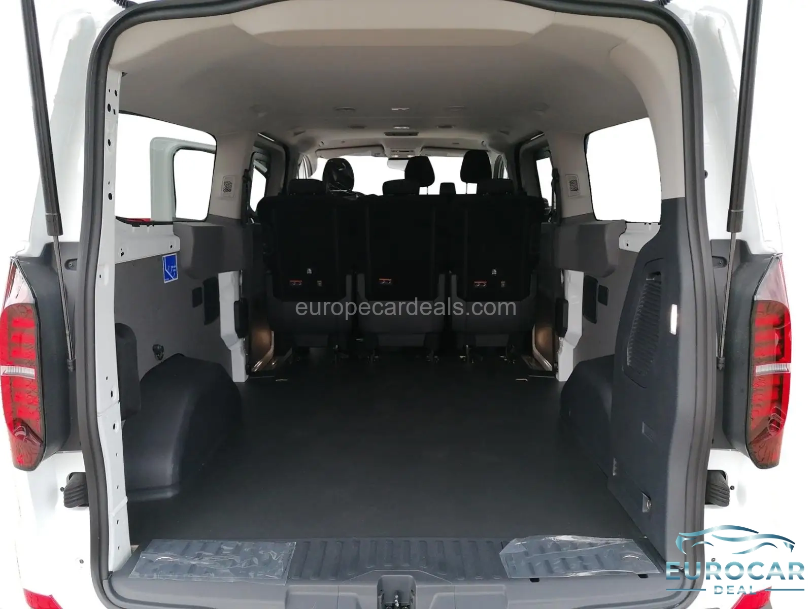 Volkswagen T7 Kombi