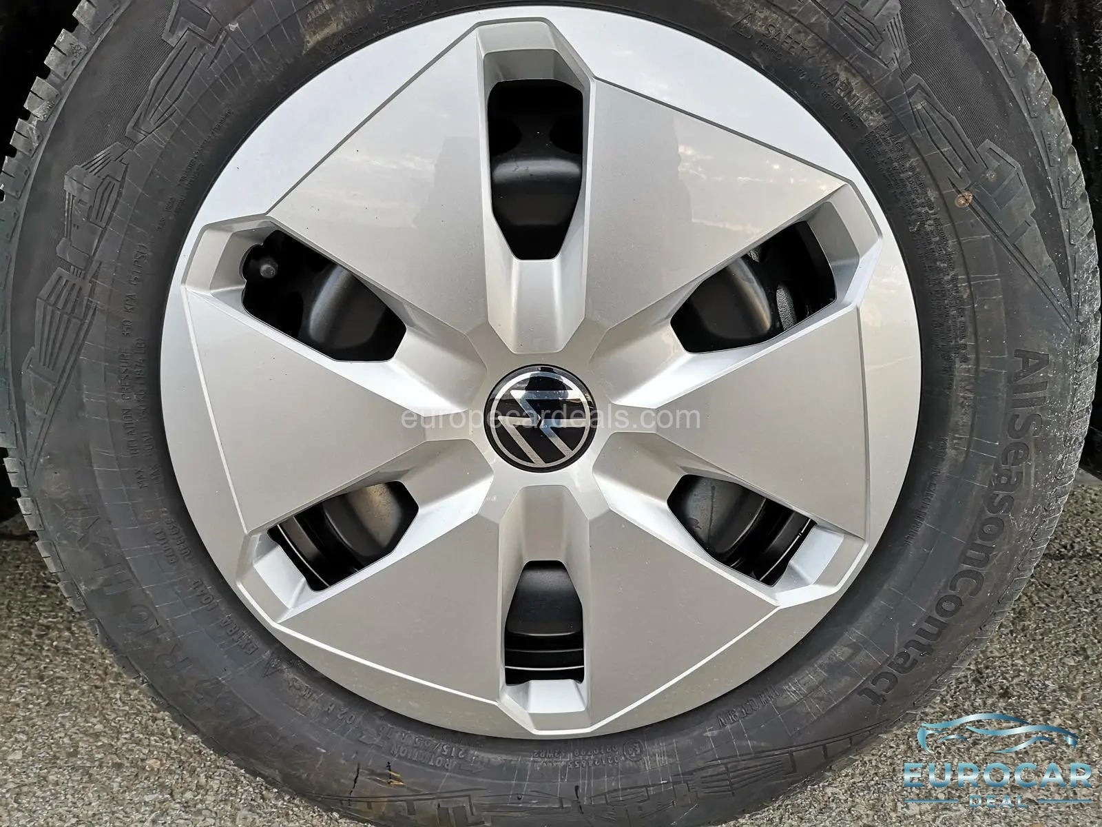Volkswagen T7 California
