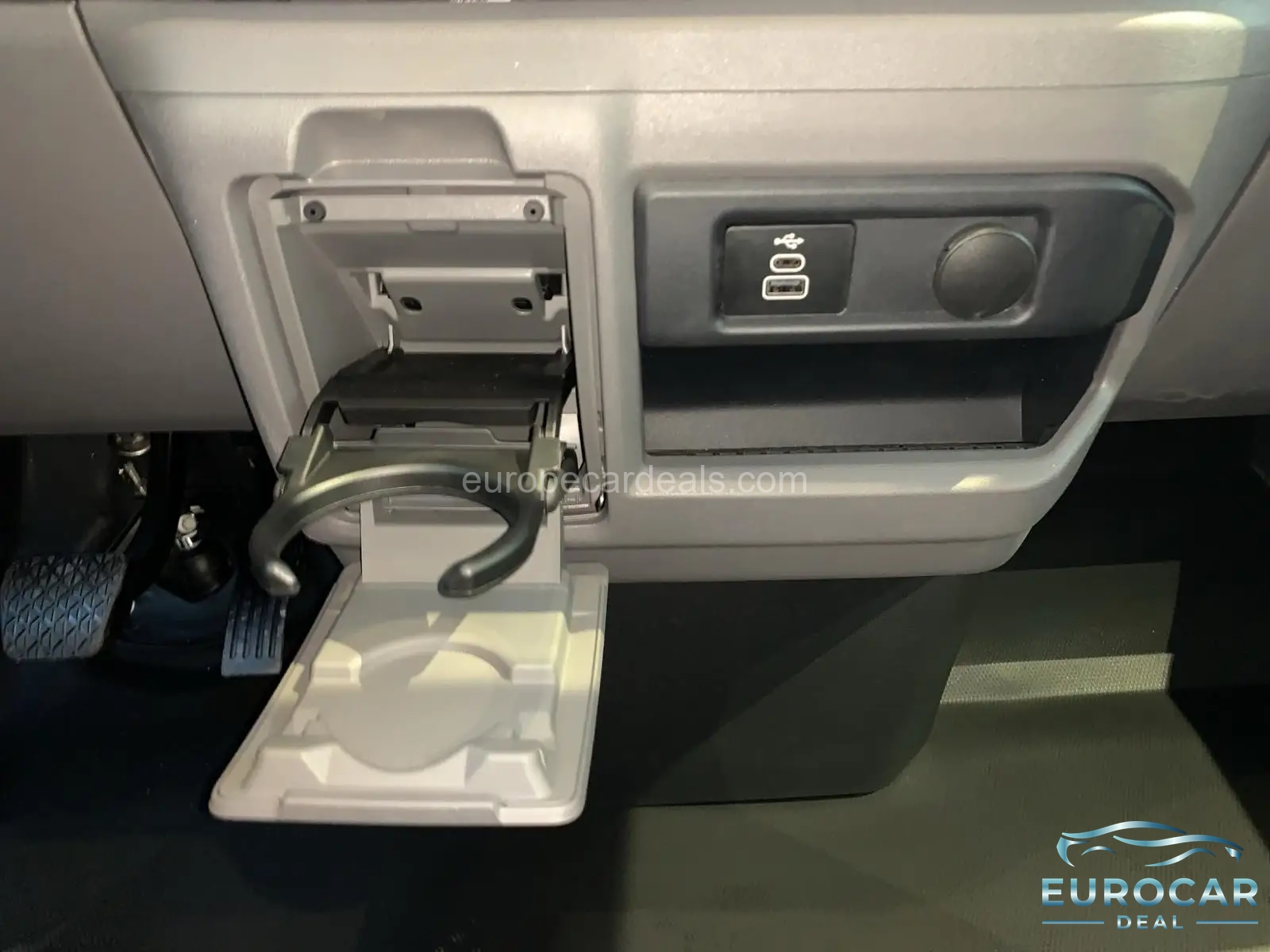 Volkswagen T7 Transporter