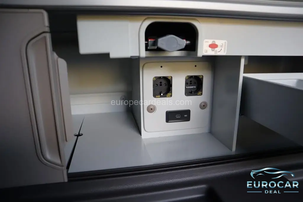 Volkswagen T7 California