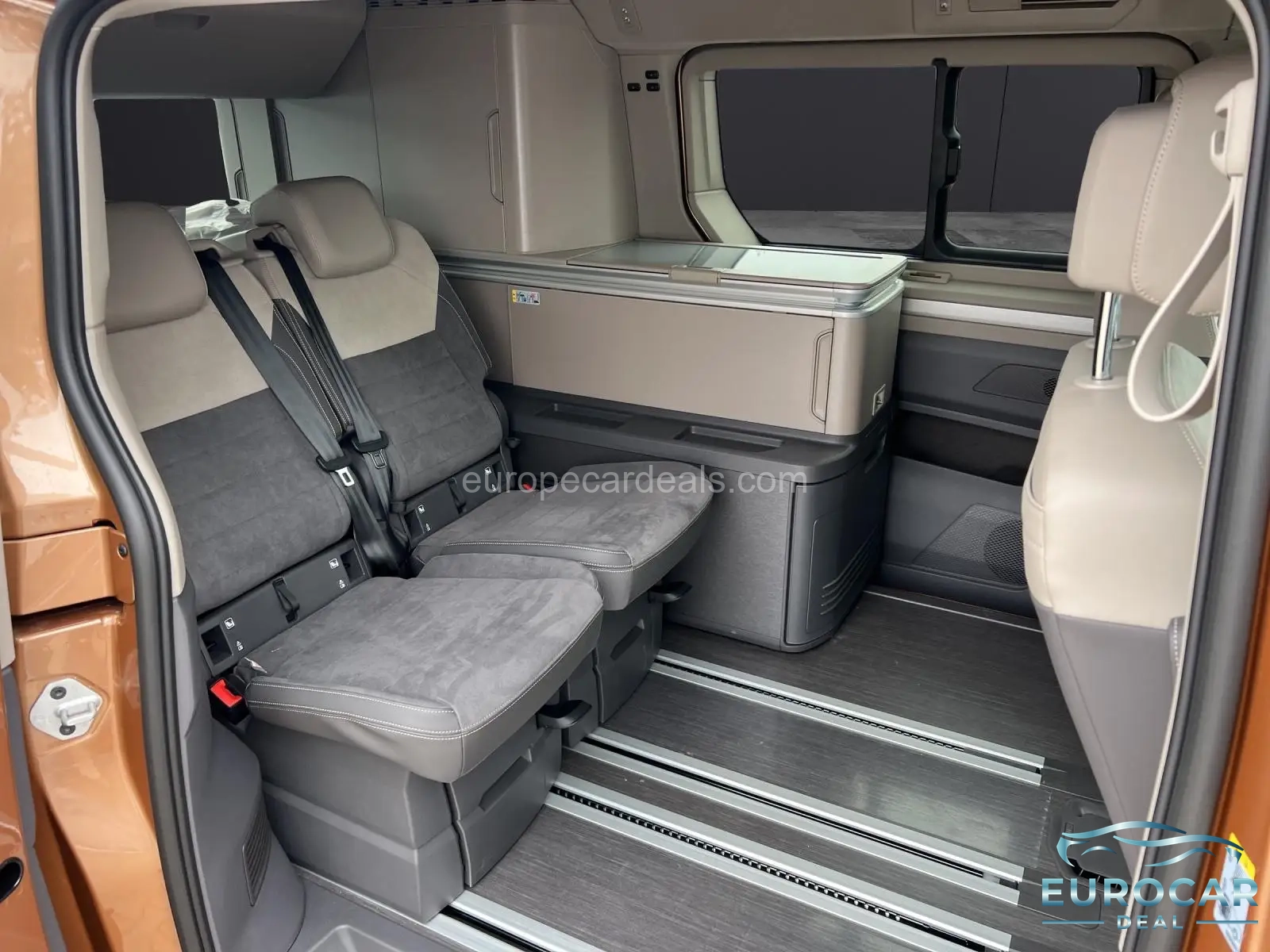 Volkswagen T7 California