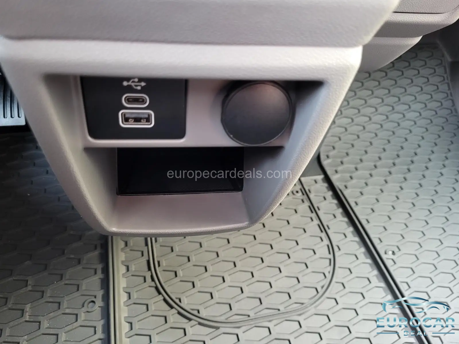 Volkswagen T7 Transporter