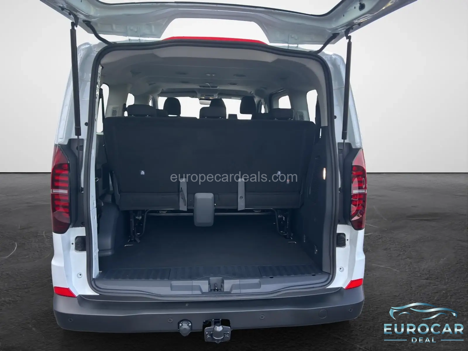 Volkswagen T7 Kombi