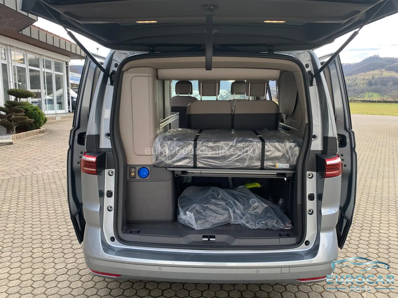 Volkswagen T7 California