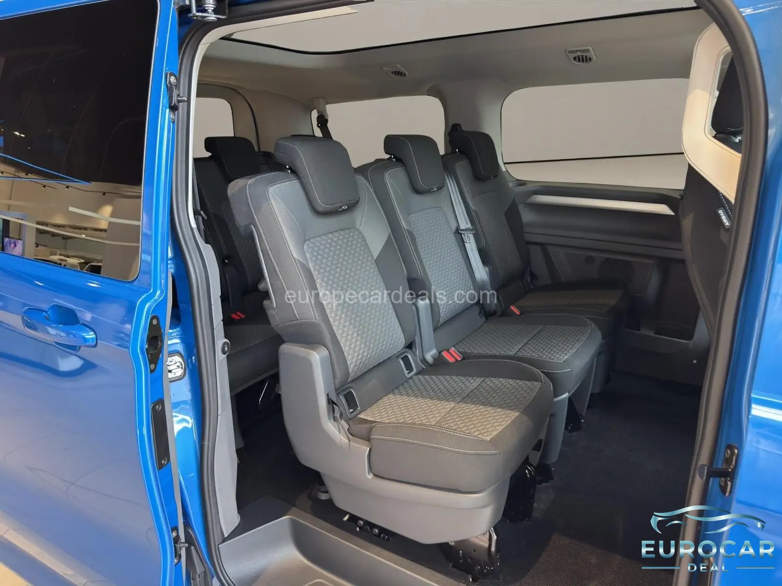Volkswagen T7 Caravelle
