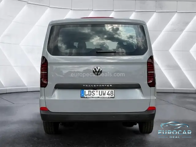 Volkswagen T7 Kombi