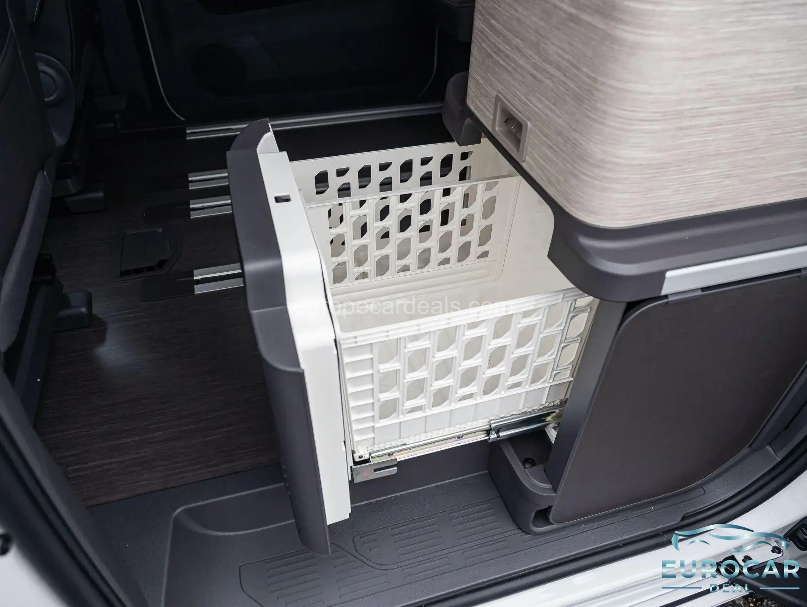 Volkswagen T7 California