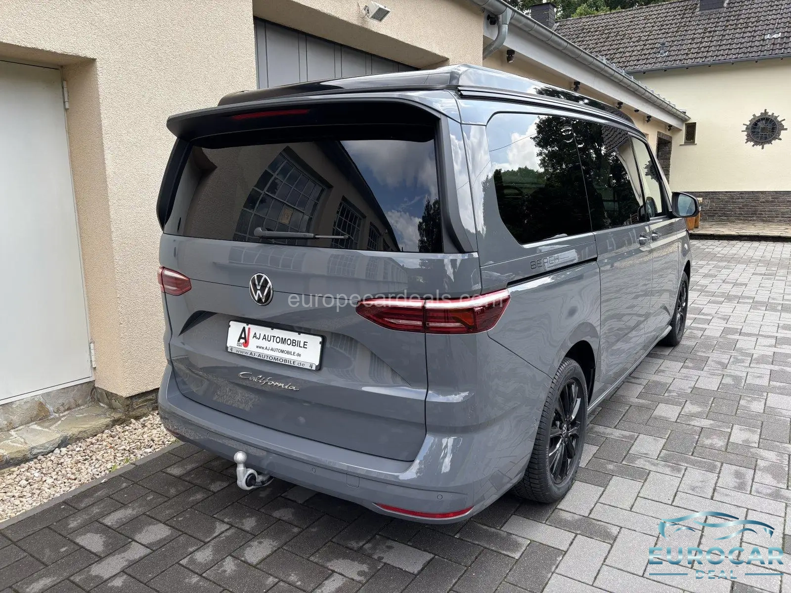 Volkswagen T7 California