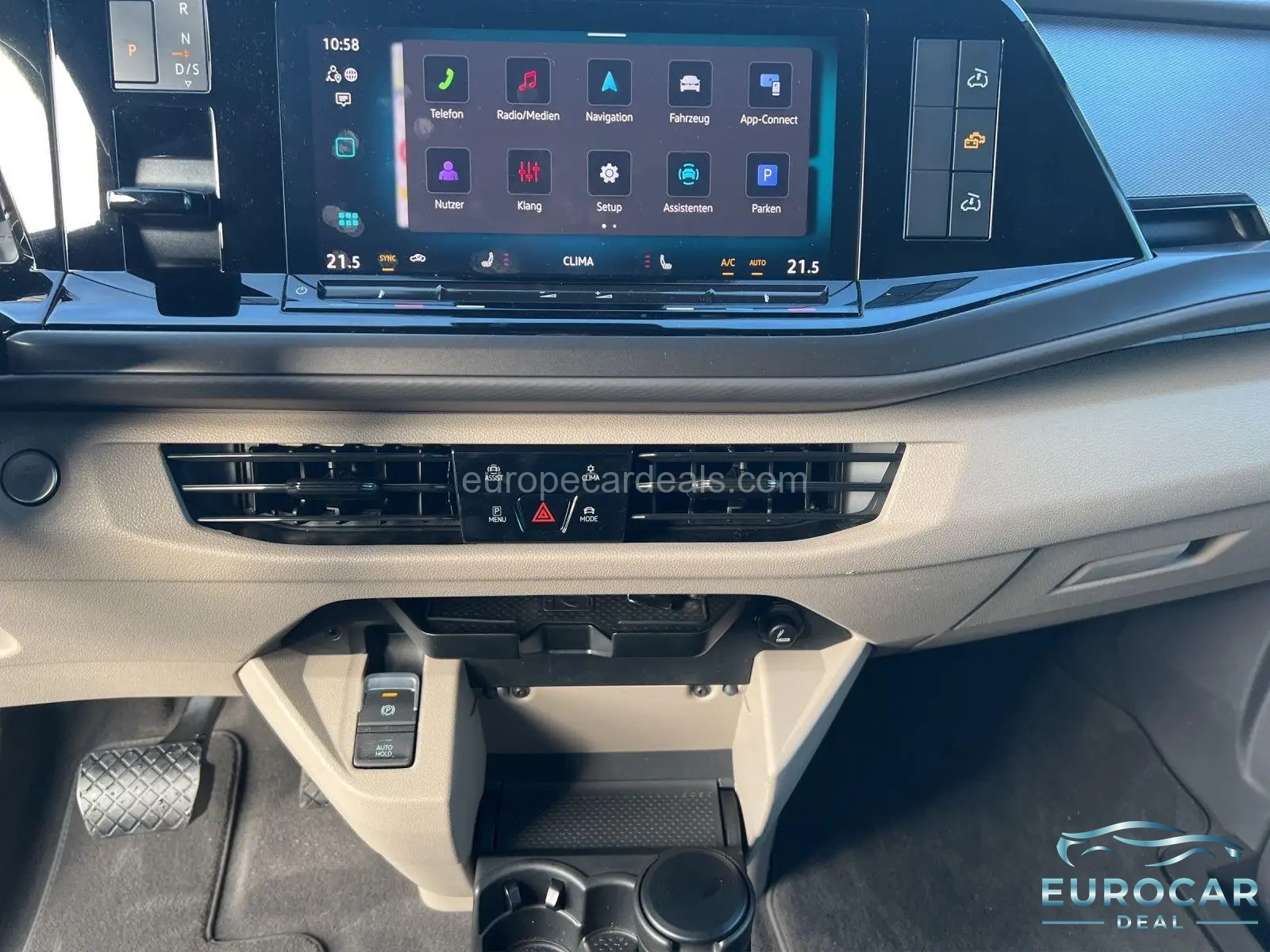 Volkswagen T7 California
