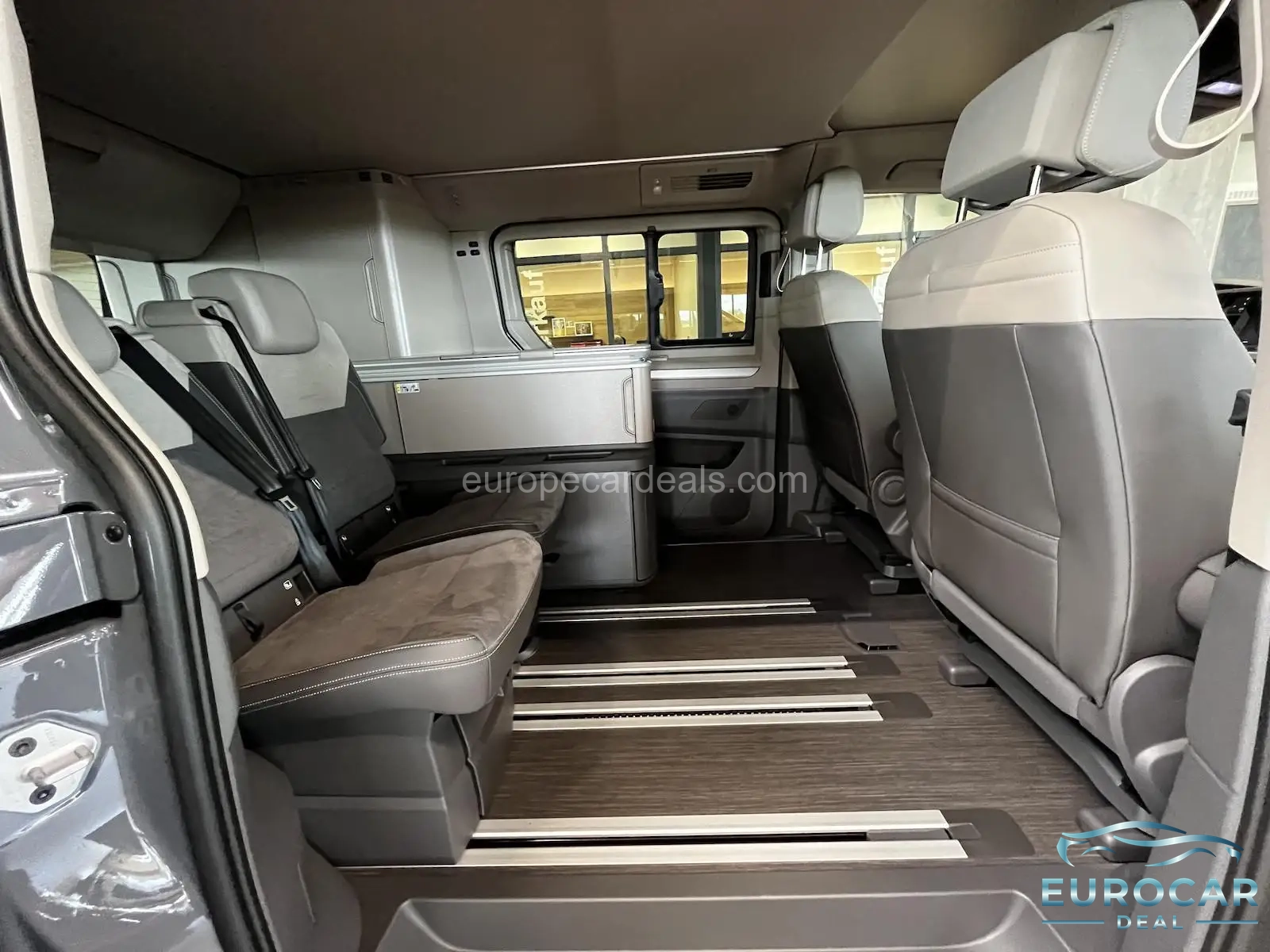 Volkswagen T7 California