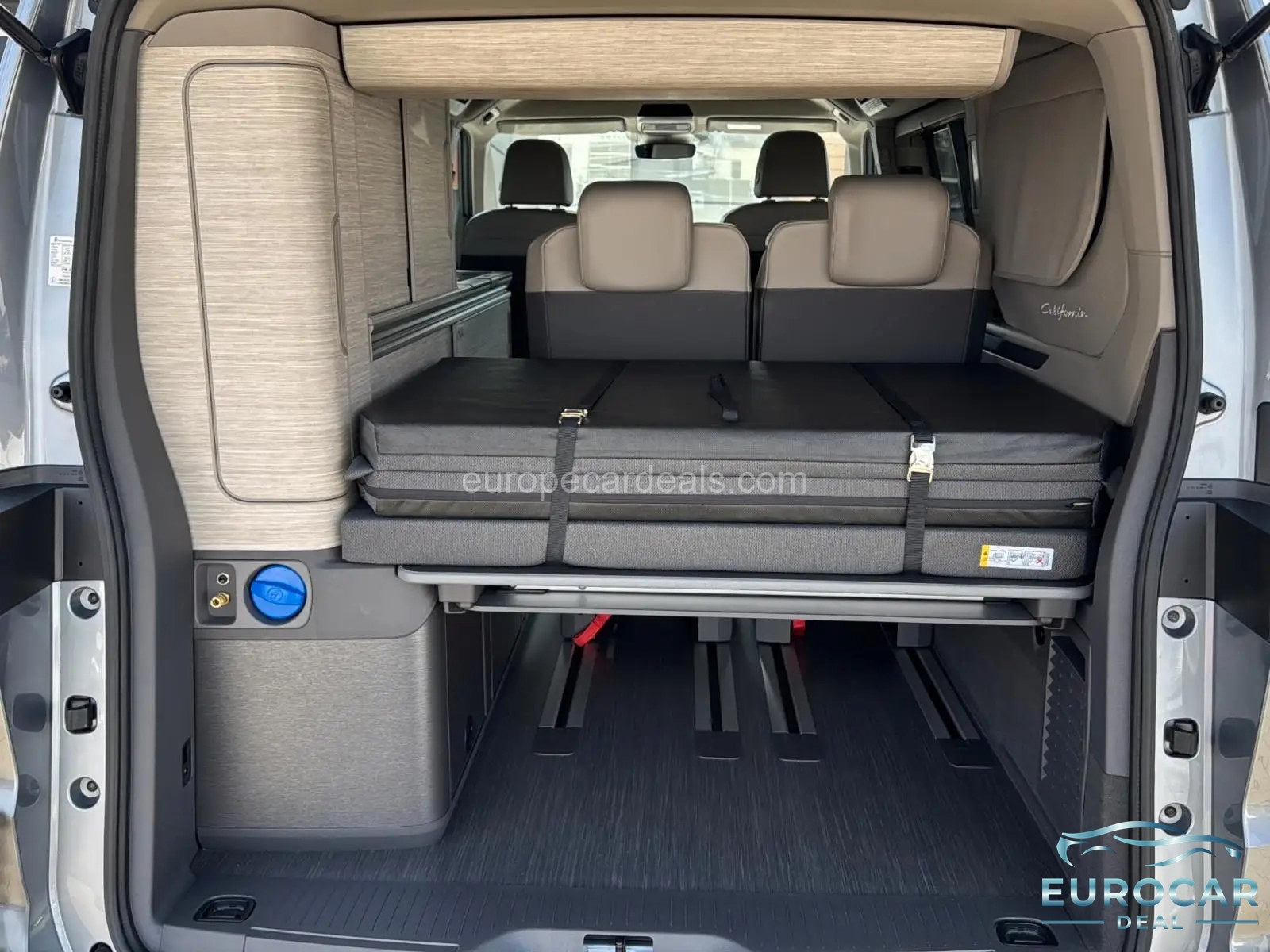 Volkswagen T7 California