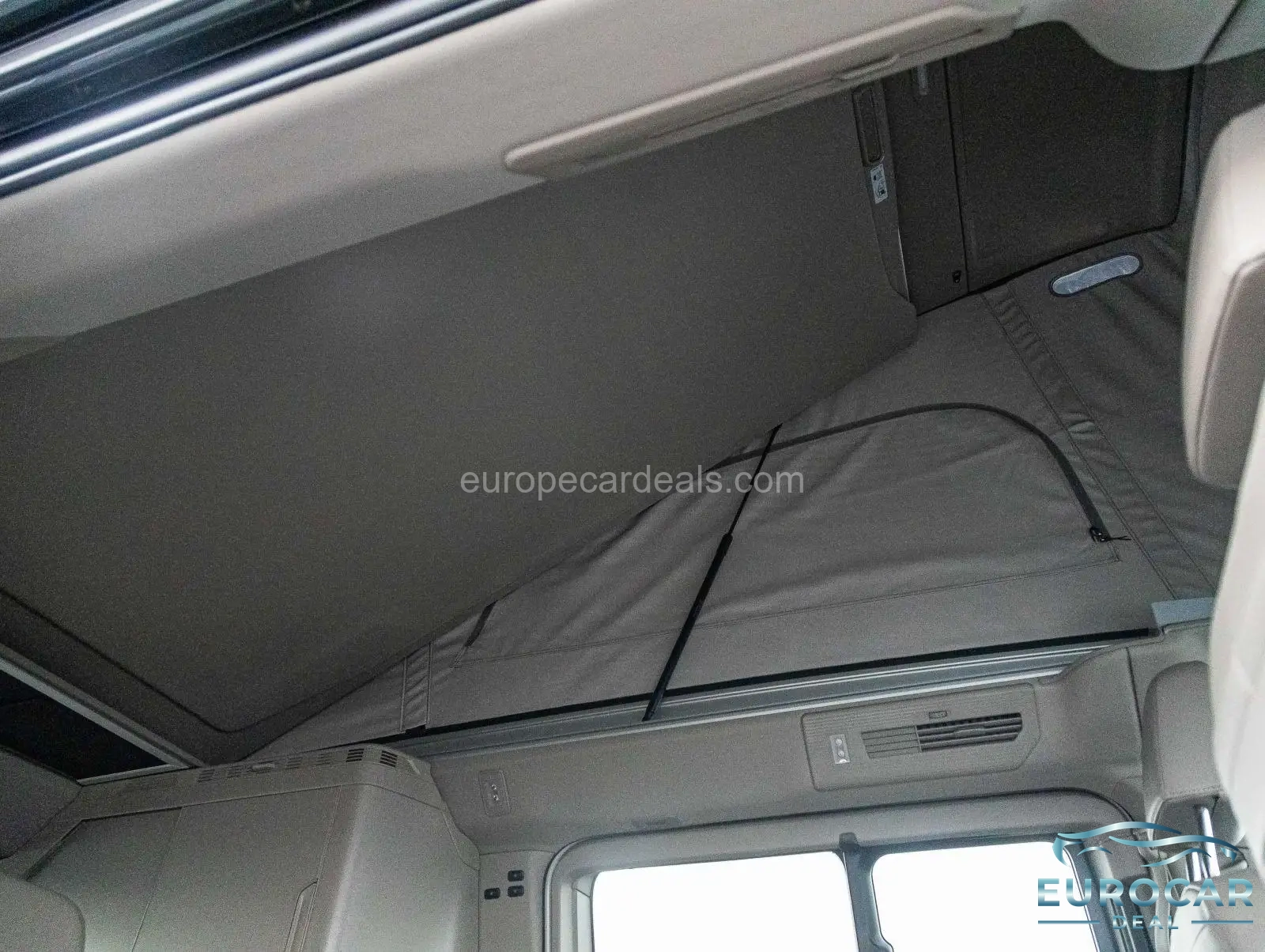 Volkswagen T7 California