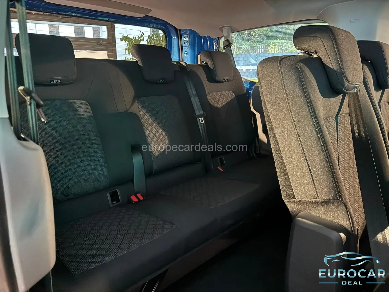 Volkswagen T7 Kombi