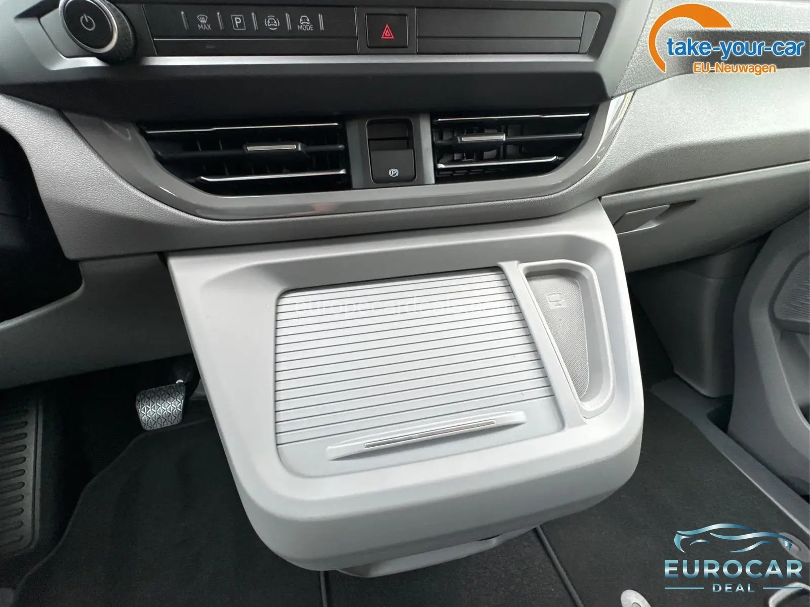 Volkswagen T7 Caravelle