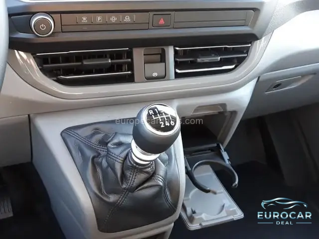 Volkswagen T7 Transporter