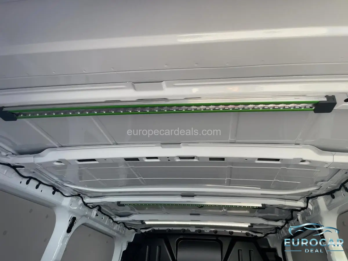 Volkswagen T7 Transporter