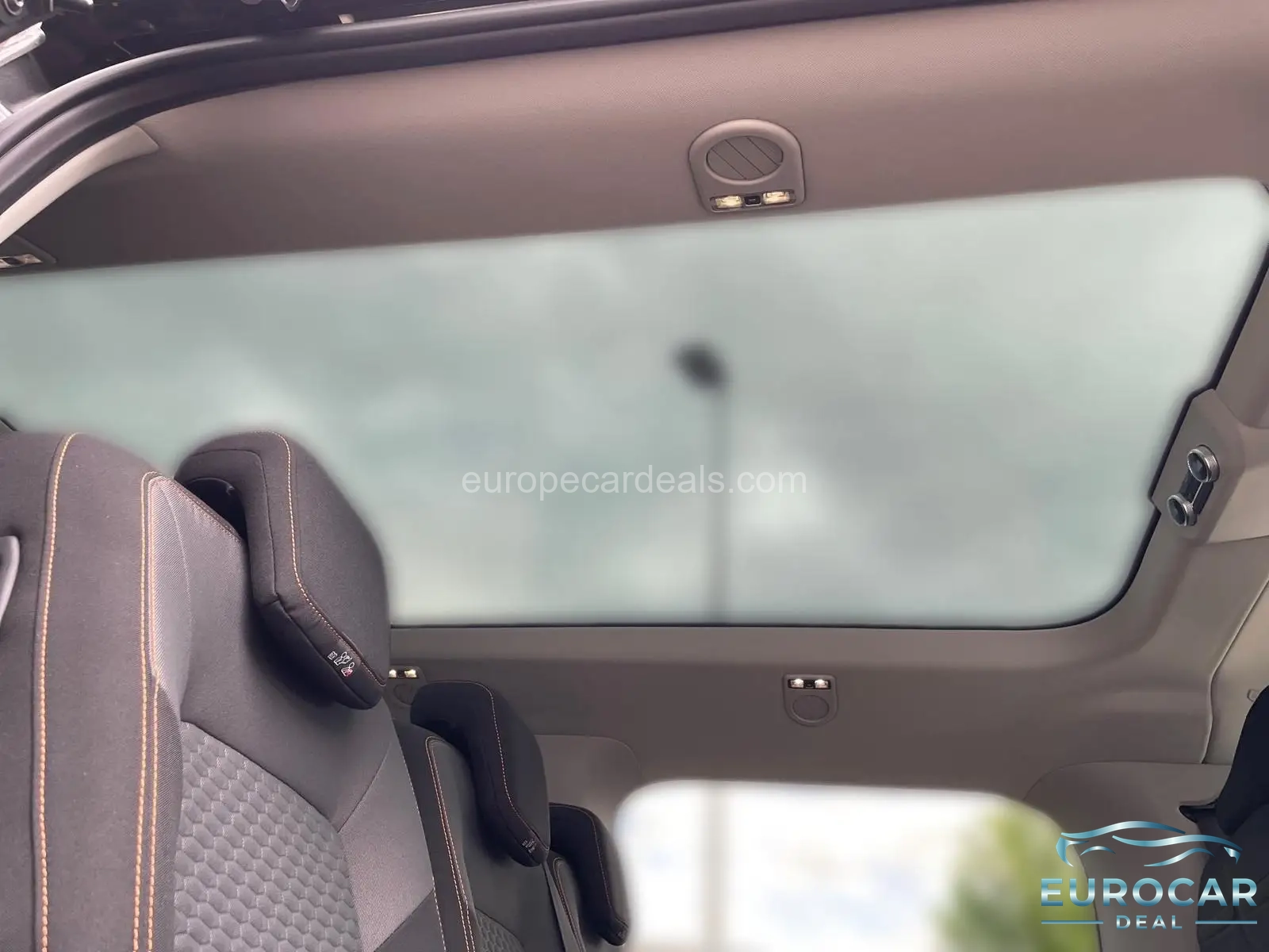 Volkswagen T7 Caravelle