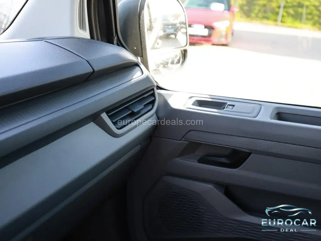 Volkswagen T7 Caravelle