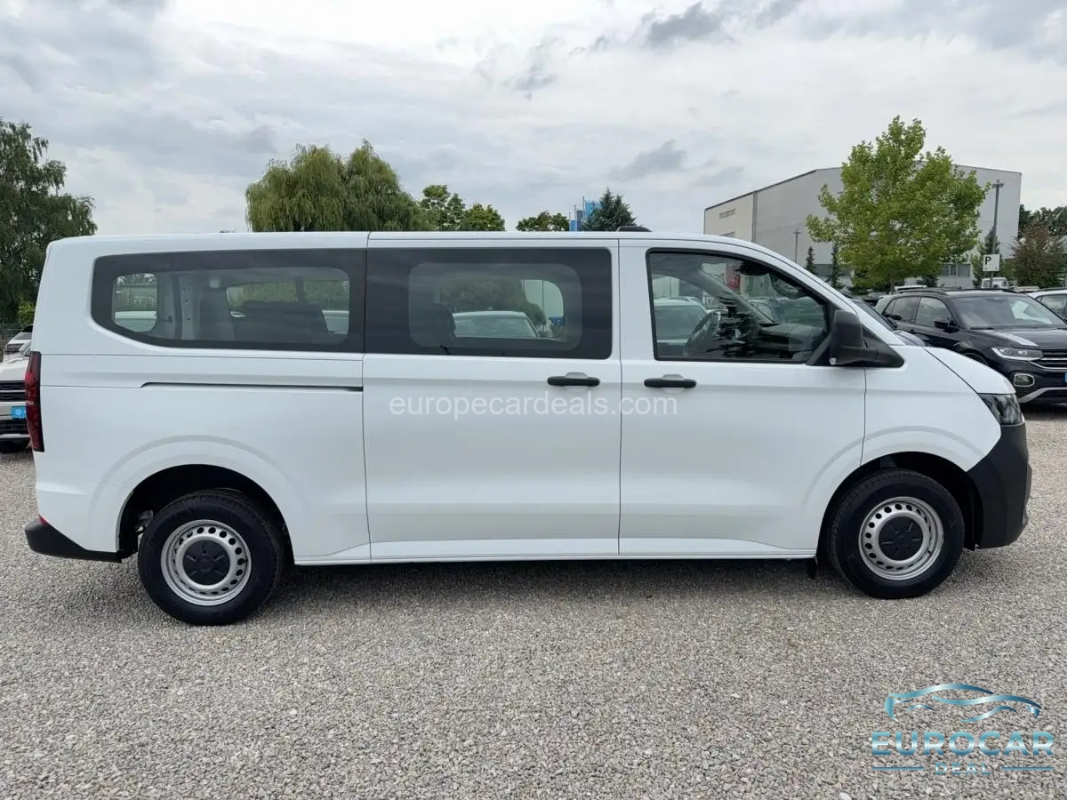Volkswagen T7 Kombi