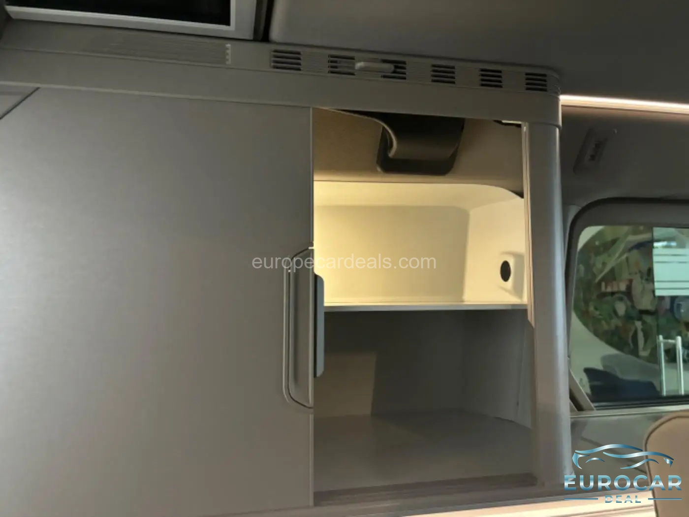 Volkswagen T7 California