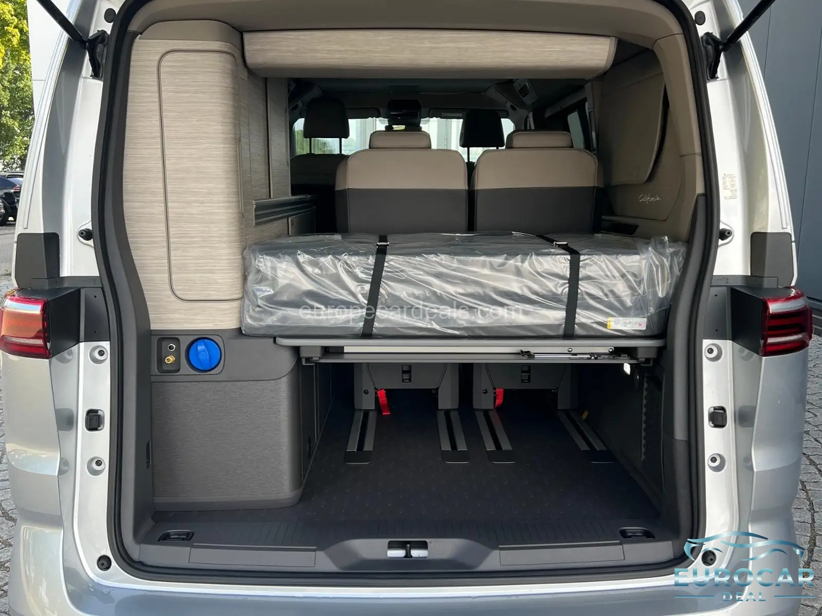 Volkswagen T7 California