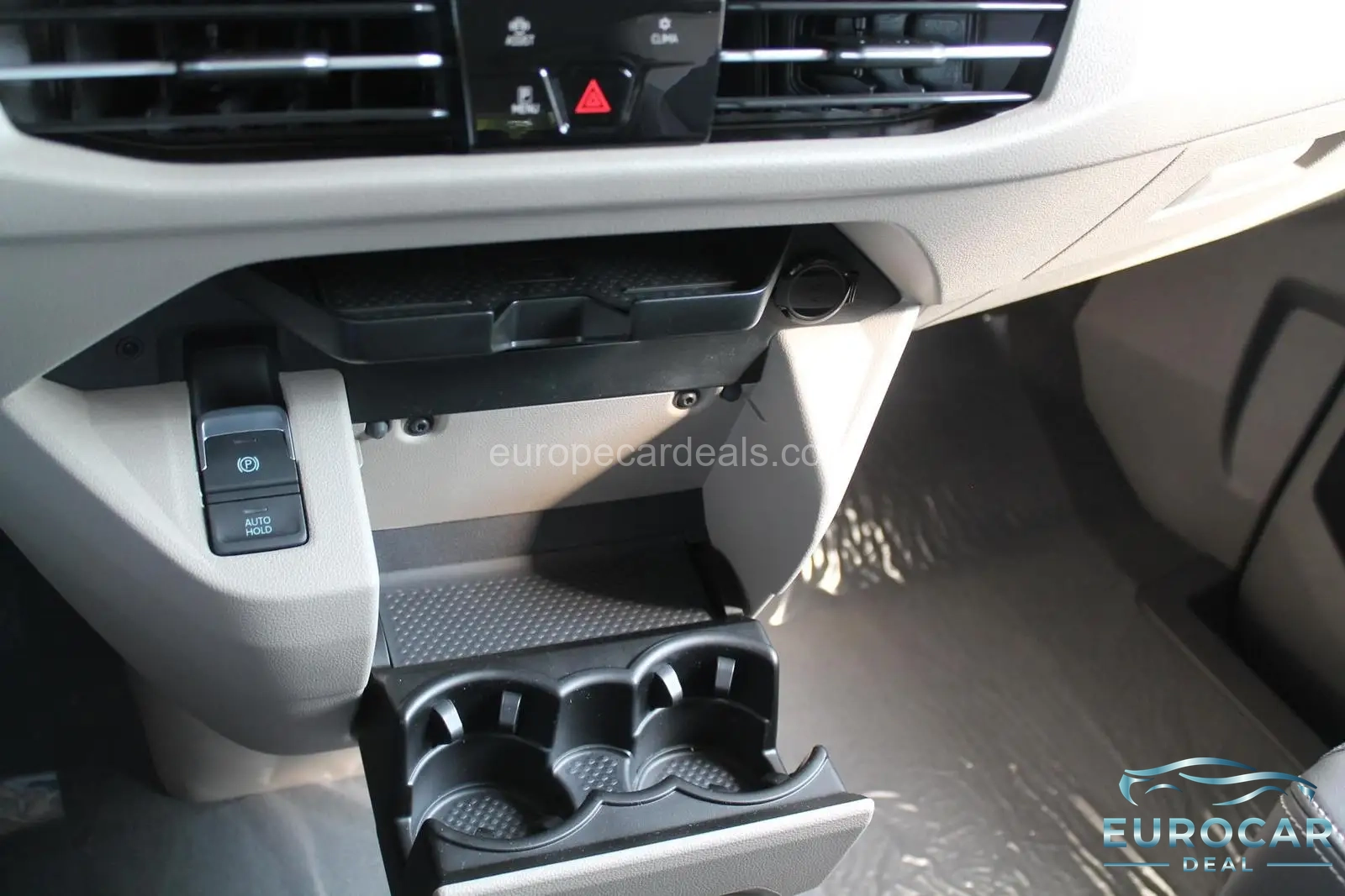 Volkswagen T7 California
