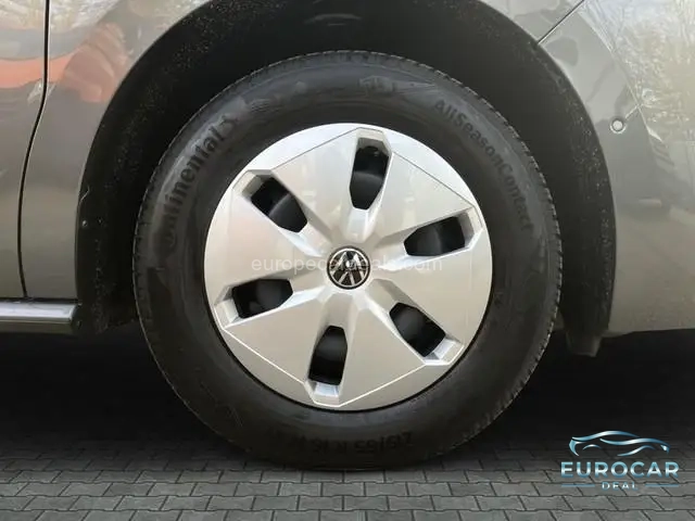 Volkswagen T7 California
