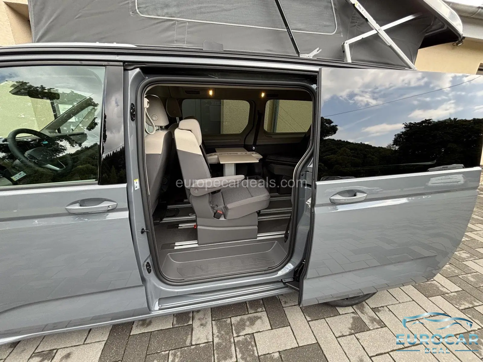 Volkswagen T7 California