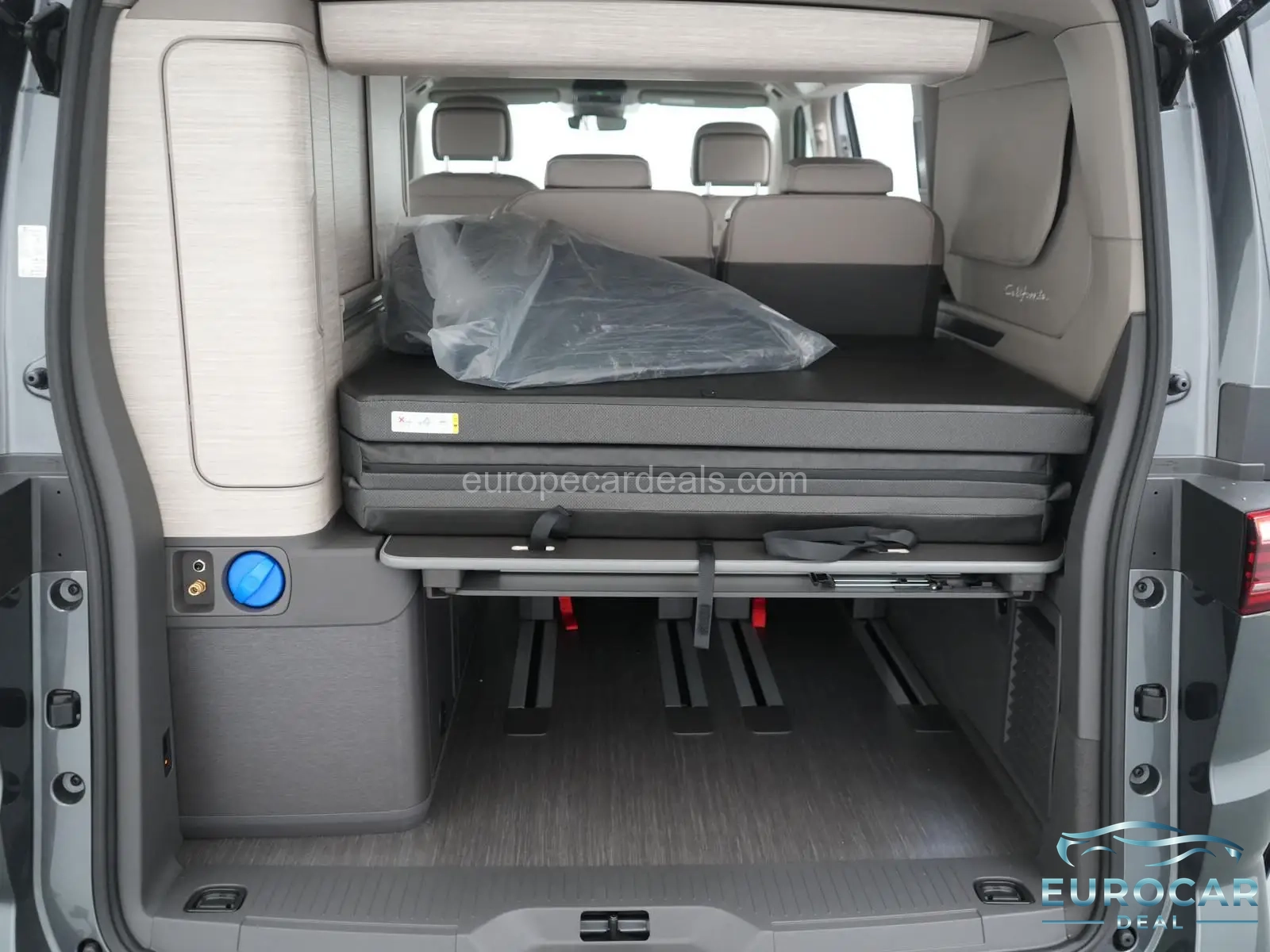 Volkswagen T7 California