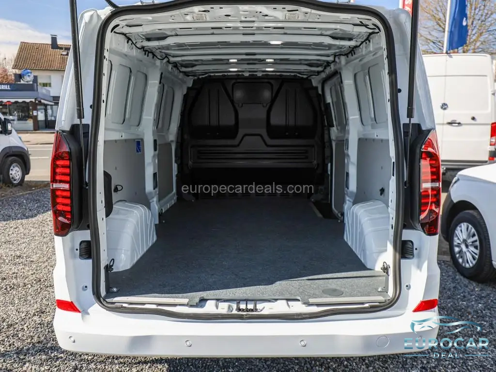 Volkswagen T7 Transporter