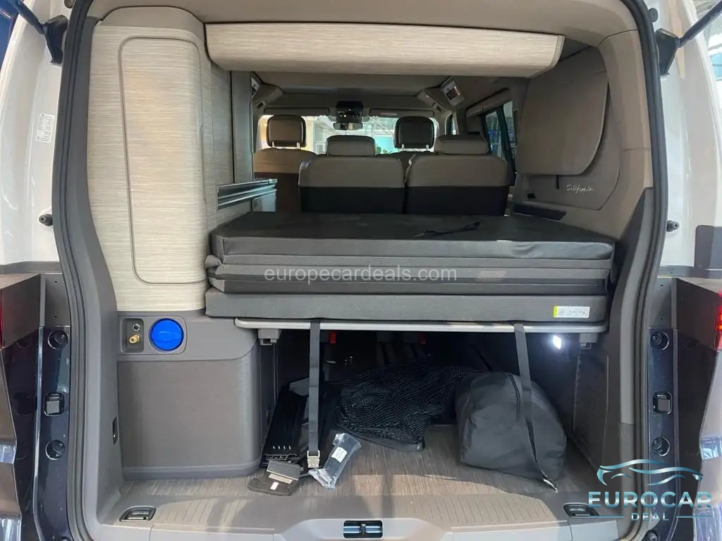Volkswagen T7 California