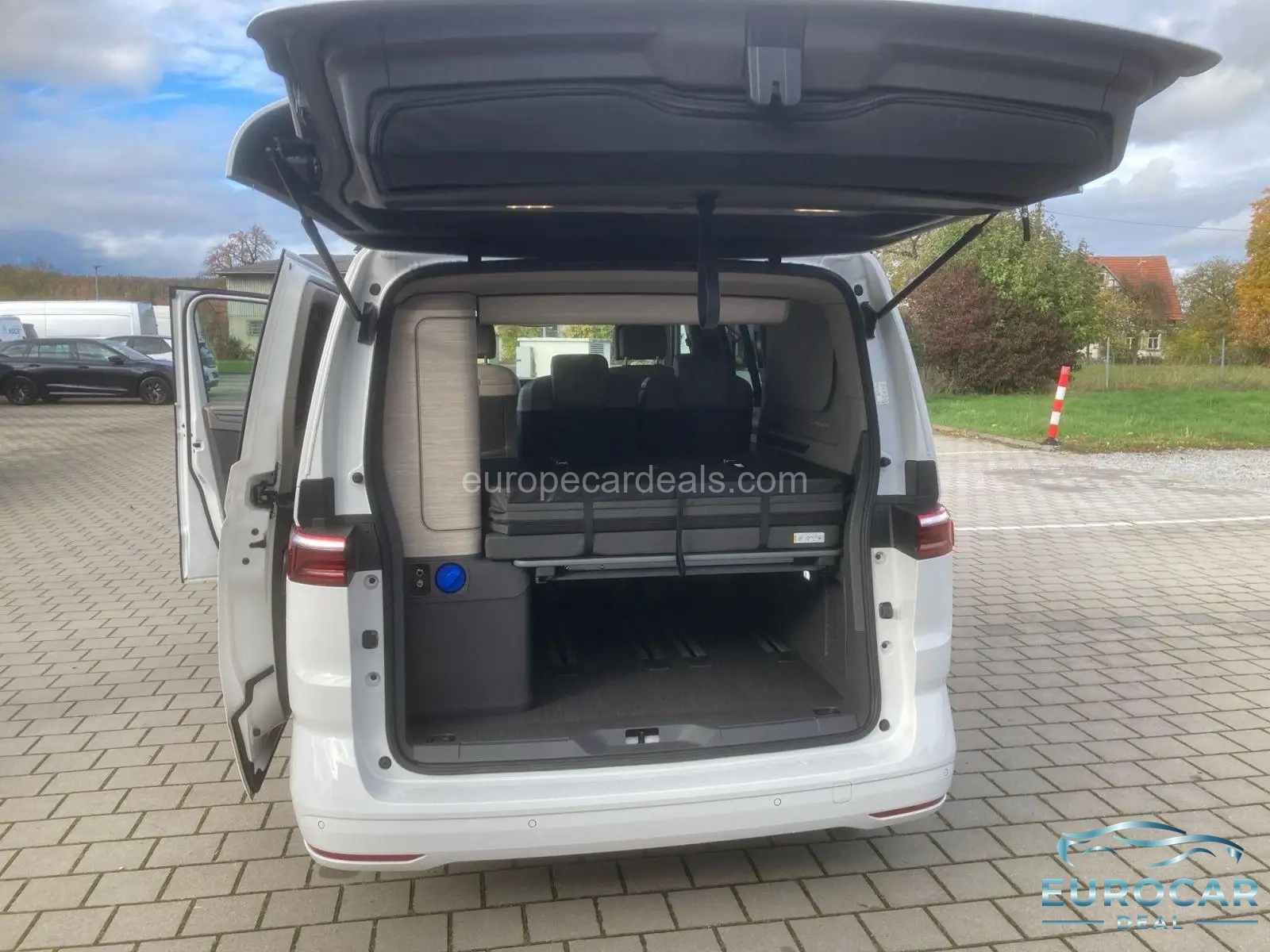 Volkswagen T7 California