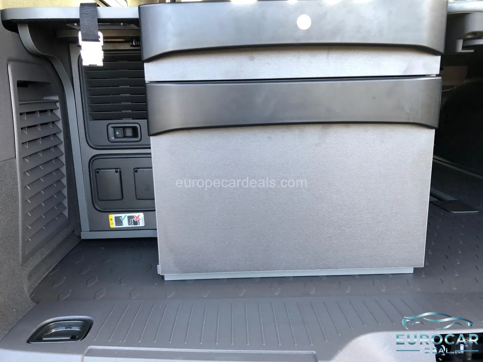 Volkswagen T7 California